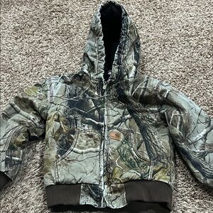 Kids Carhartt Real tree hunting camo coat sz 8-10